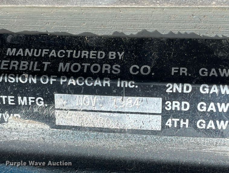 image for item NA9750 1985 Peterbilt 359 semi truck