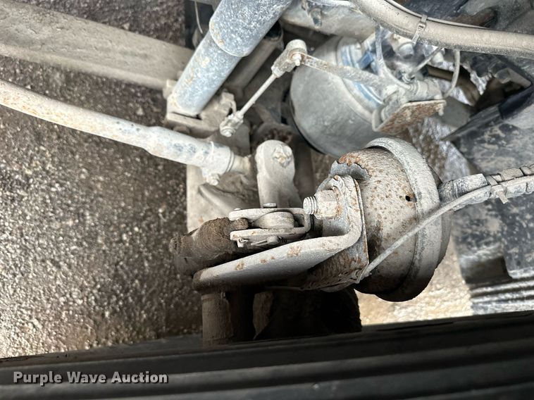 image for item NL9275 2006 Volvo VN Series semi truck