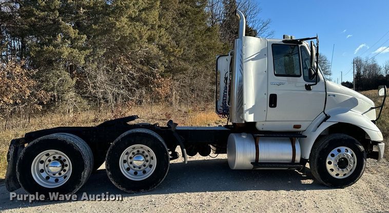 image for item NM9193 2012 International TranStar 8600 semi truck