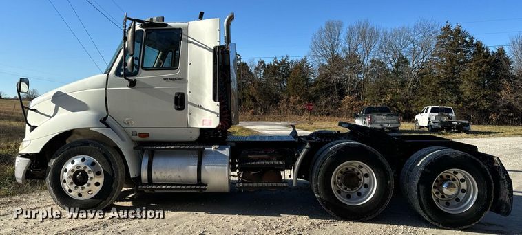 image for item NM9193 2012 International TranStar 8600 semi truck