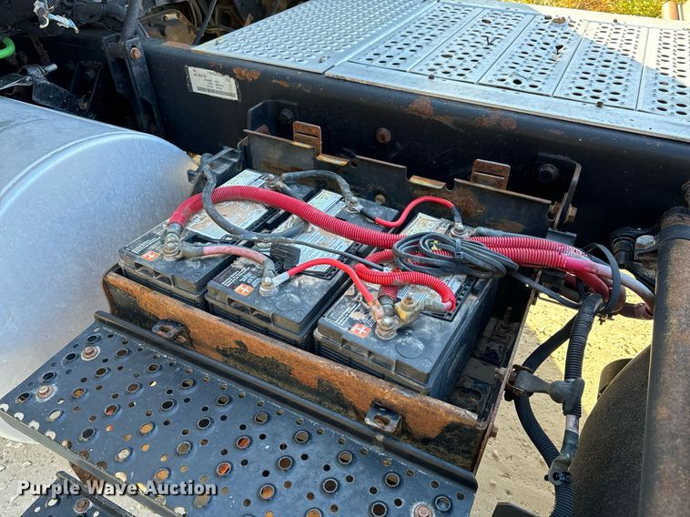 image for item NM9193 2012 International TranStar 8600 semi truck