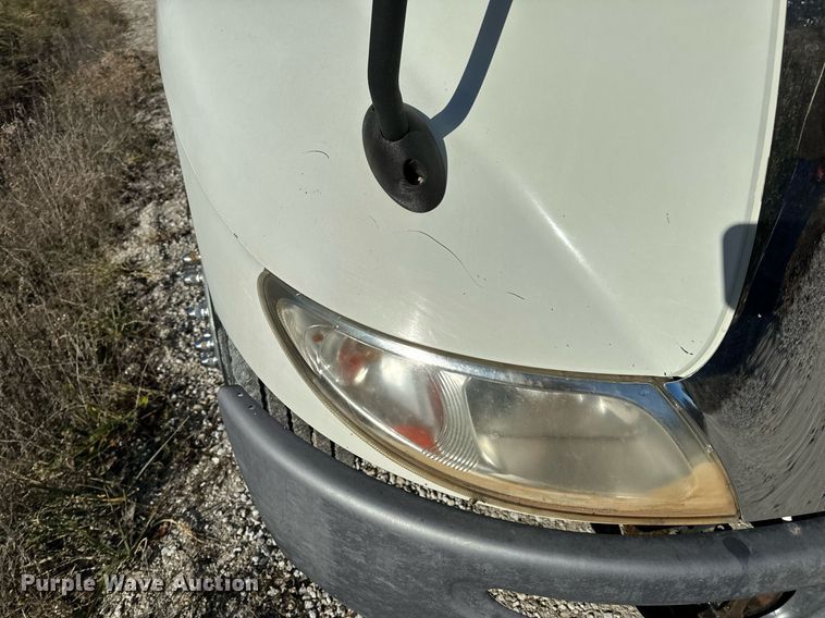 image for item NM9193 2012 International TranStar 8600 semi truck