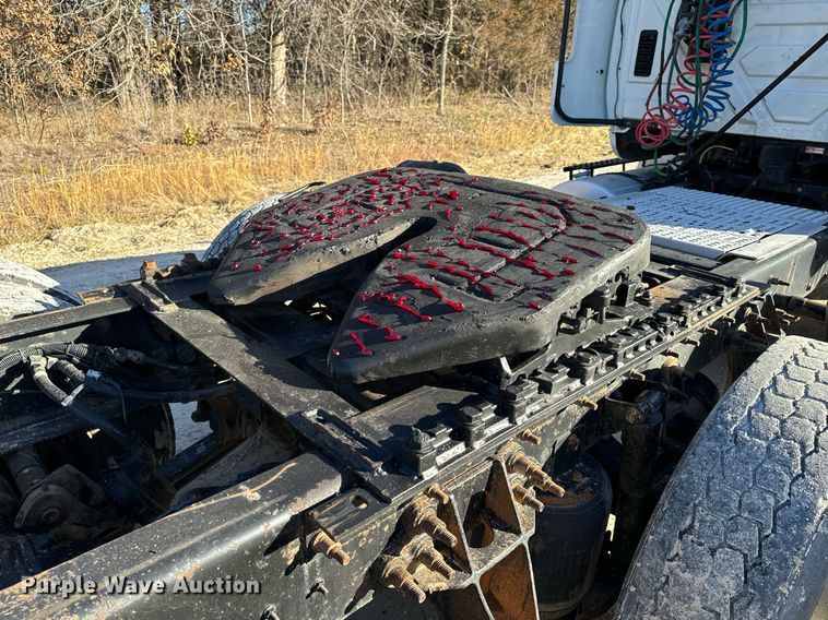 image for item NM9193 2012 International TranStar 8600 semi truck