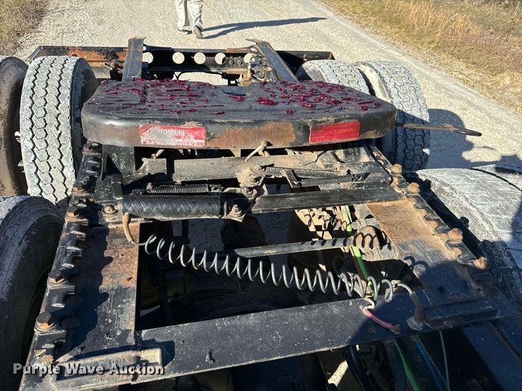 image for item NM9193 2012 International TranStar 8600 semi truck