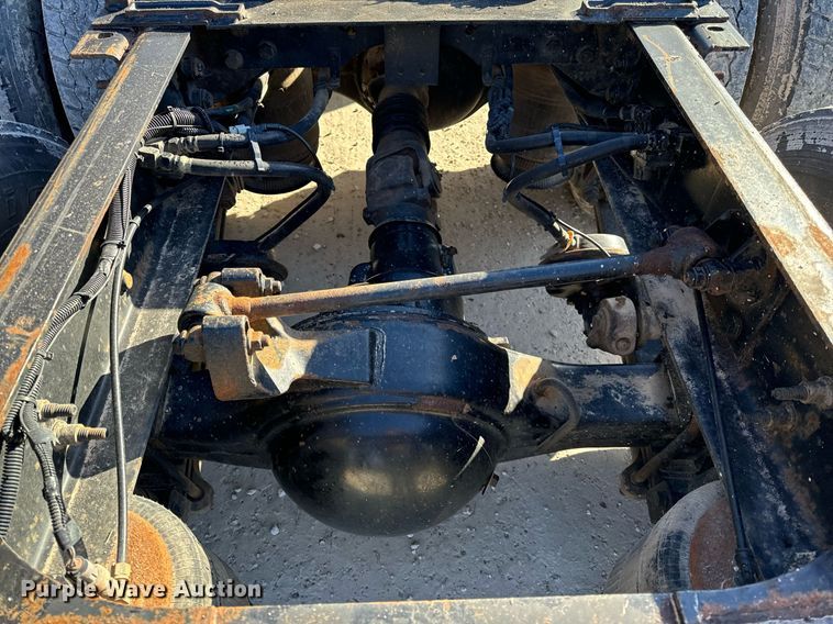 image for item NM9193 2012 International TranStar 8600 semi truck