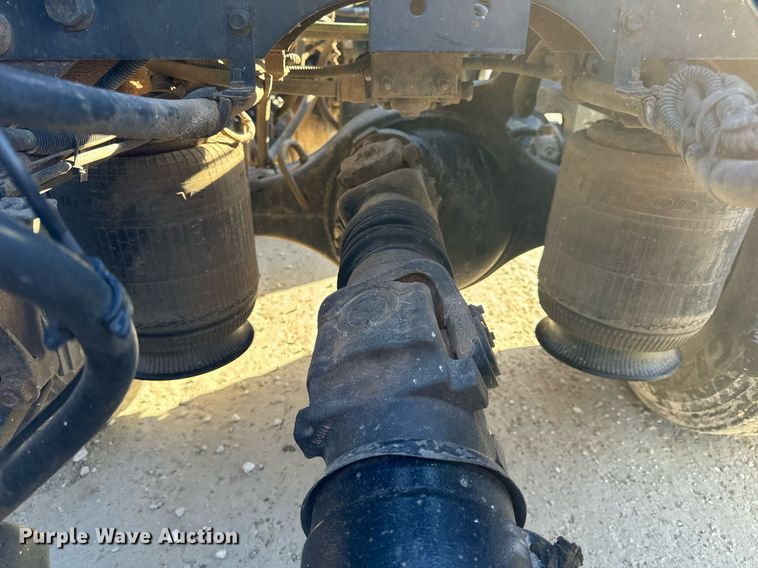 image for item NM9193 2012 International TranStar 8600 semi truck