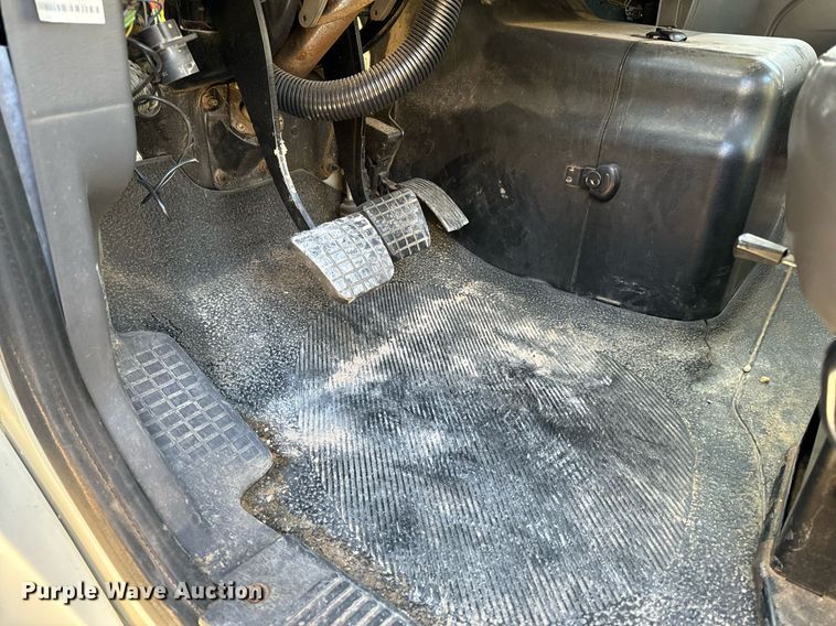 image for item NM9193 2012 International TranStar 8600 semi truck