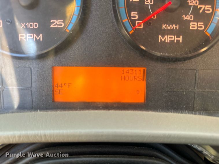 image for item NM9193 2012 International TranStar 8600 semi truck