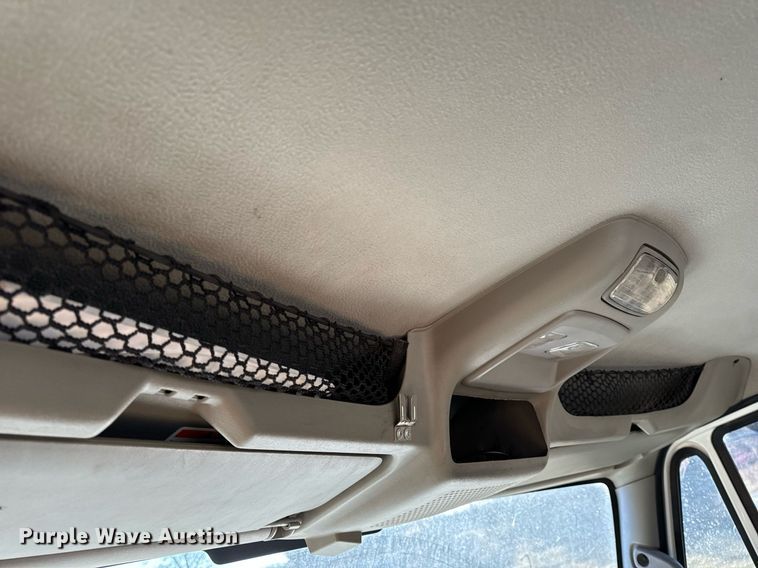 image for item NM9193 2012 International TranStar 8600 semi truck