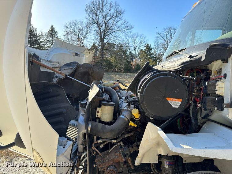 image for item NM9193 2012 International TranStar 8600 semi truck