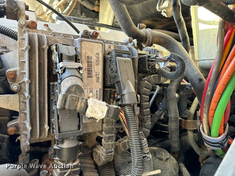 image for item NM9193 2012 International TranStar 8600 semi truck