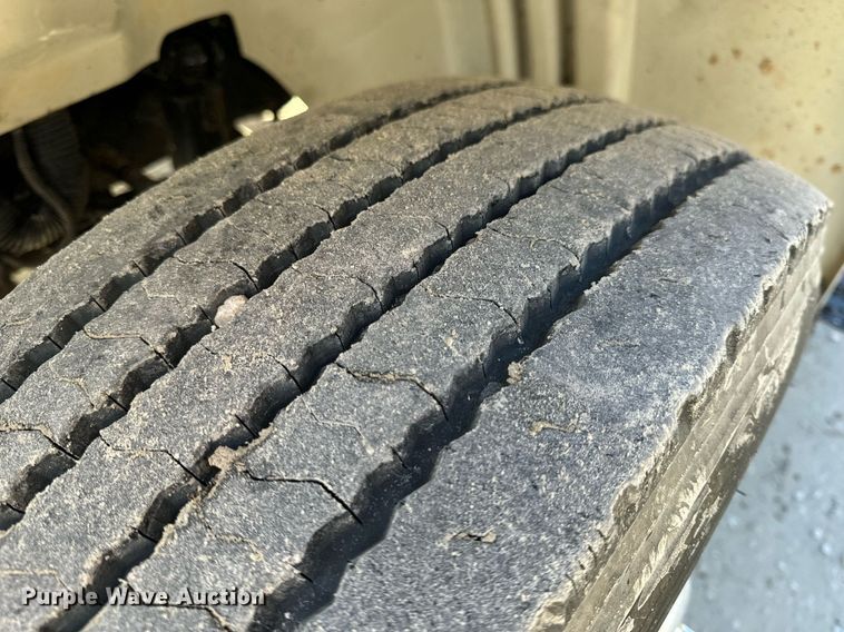 image for item NM9193 2012 International TranStar 8600 semi truck