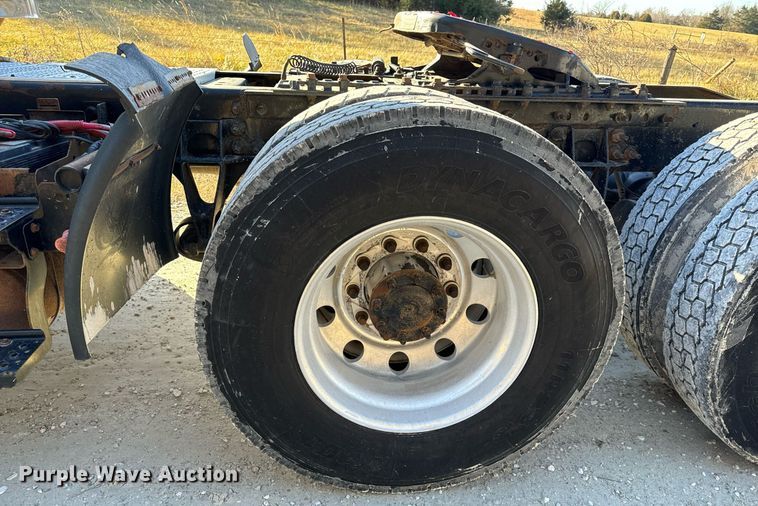 image for item NM9193 2012 International TranStar 8600 semi truck