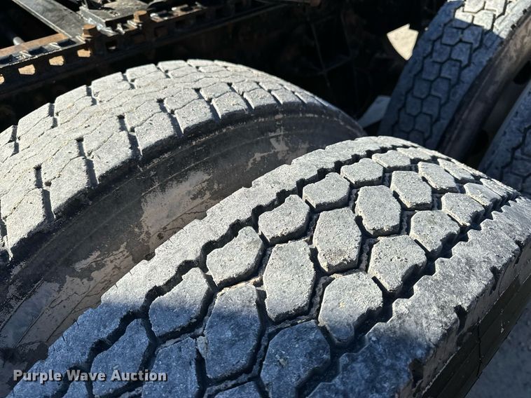 image for item NM9193 2012 International TranStar 8600 semi truck