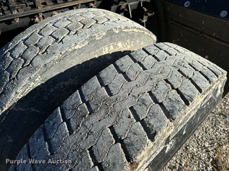 image for item NM9193 2012 International TranStar 8600 semi truck