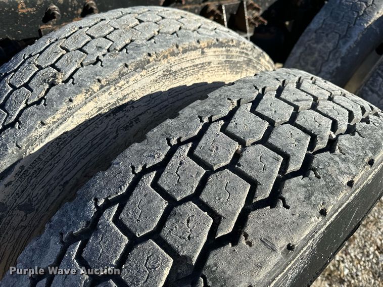 image for item NM9193 2012 International TranStar 8600 semi truck