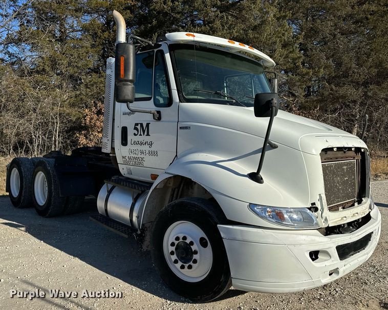 image for item NM9194 2011 International TranStar 8600 semi truck