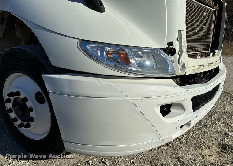 image for item NM9194 2011 International TranStar 8600 semi truck