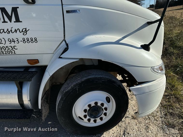 image for item NM9194 2011 International TranStar 8600 semi truck