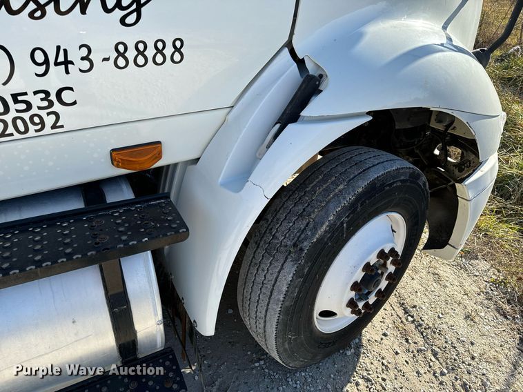 image for item NM9194 2011 International TranStar 8600 semi truck