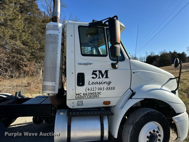 image for item NM9194 2011 International TranStar 8600 semi truck