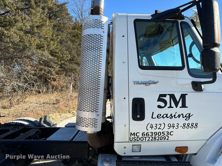 image for item NM9194 2011 International TranStar 8600 semi truck