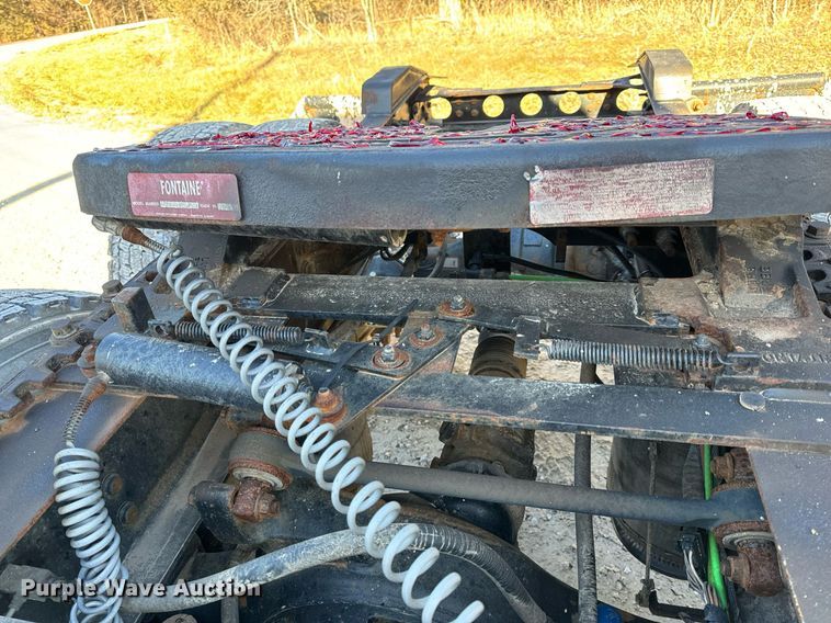 image for item NM9194 2011 International TranStar 8600 semi truck