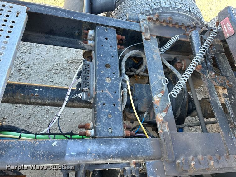 image for item NM9194 2011 International TranStar 8600 semi truck