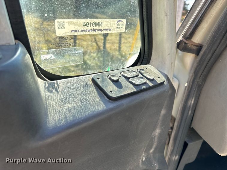 image for item NM9194 2011 International TranStar 8600 semi truck