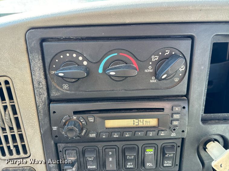 image for item NM9194 2011 International TranStar 8600 semi truck