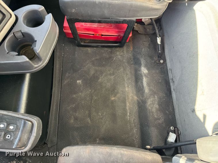 image for item NM9194 2011 International TranStar 8600 semi truck