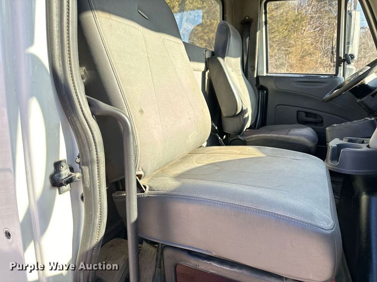 image for item NM9194 2011 International TranStar 8600 semi truck