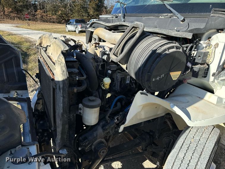 image for item NM9194 2011 International TranStar 8600 semi truck