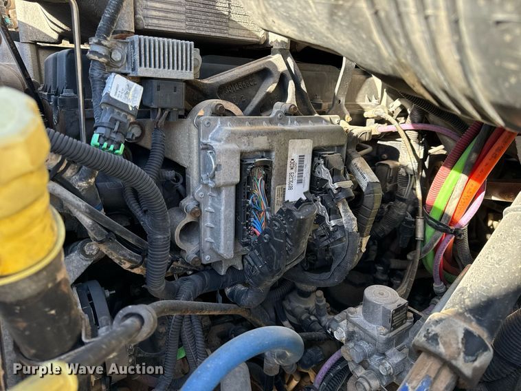 image for item NM9194 2011 International TranStar 8600 semi truck