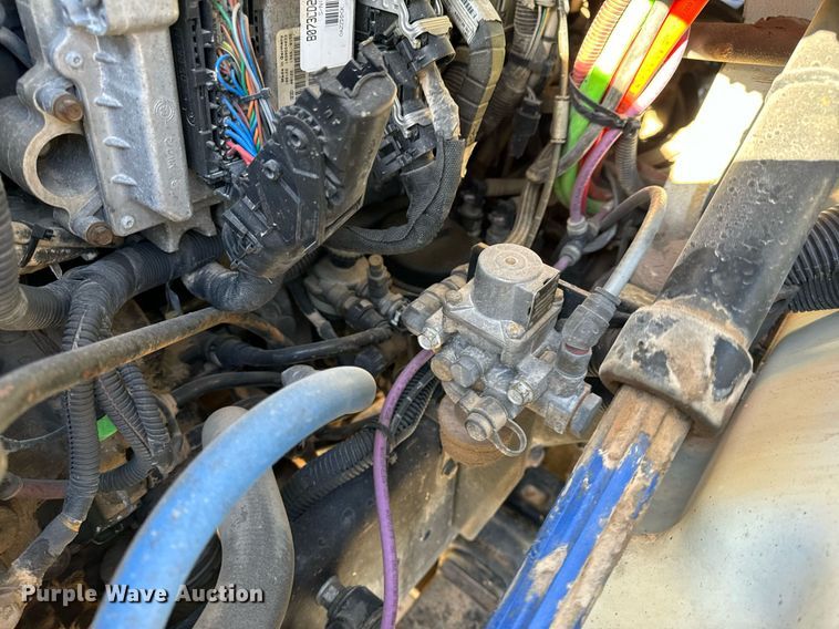 image for item NM9194 2011 International TranStar 8600 semi truck