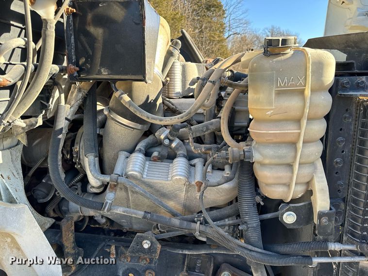 image for item NM9194 2011 International TranStar 8600 semi truck