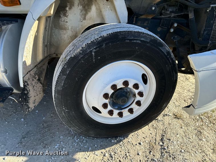 image for item NM9194 2011 International TranStar 8600 semi truck