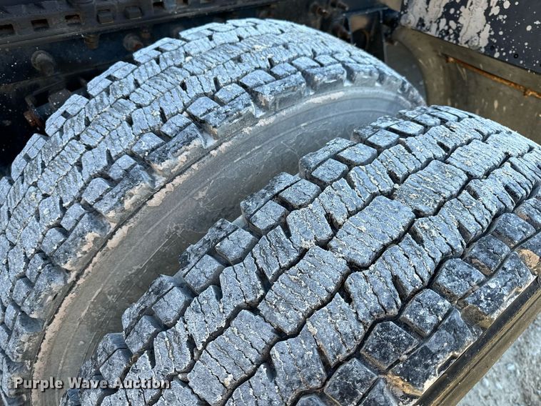 image for item NM9194 2011 International TranStar 8600 semi truck