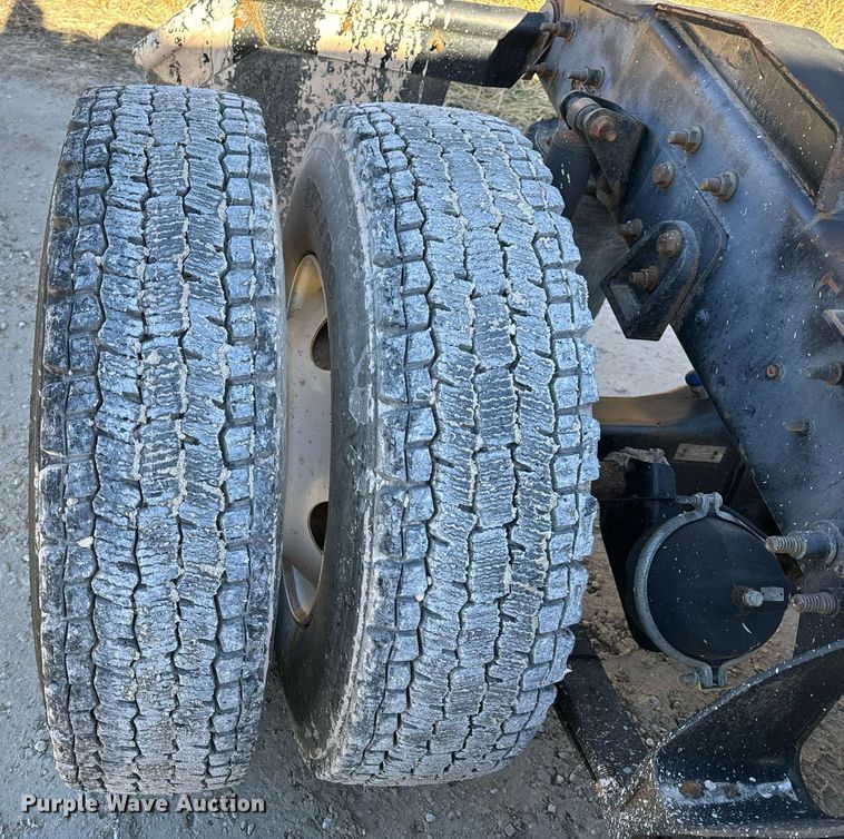 image for item NM9194 2011 International TranStar 8600 semi truck