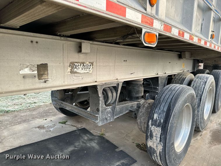 image for item NM9209 1998 East end dump trailer
