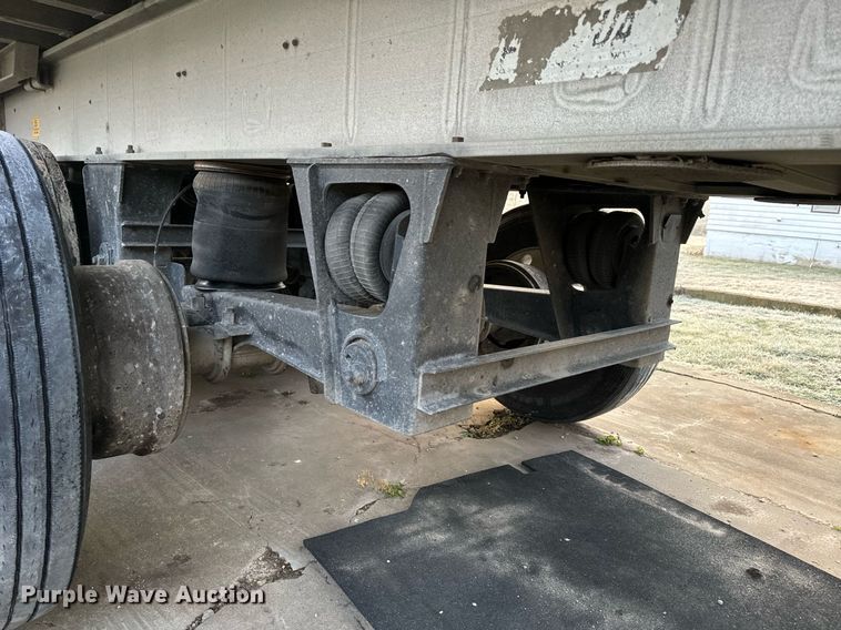 image for item NM9209 1998 East end dump trailer