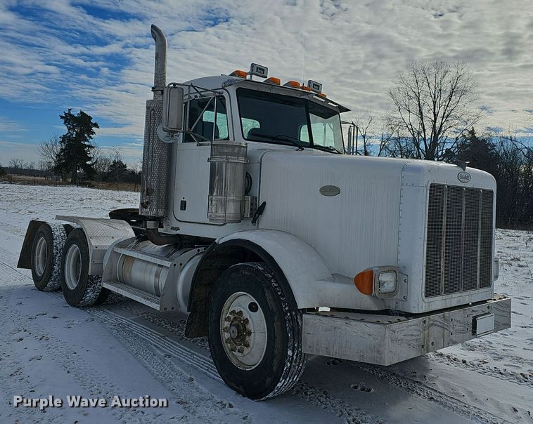 image for item NP9308 1997 Peterbilt 357 semi truck