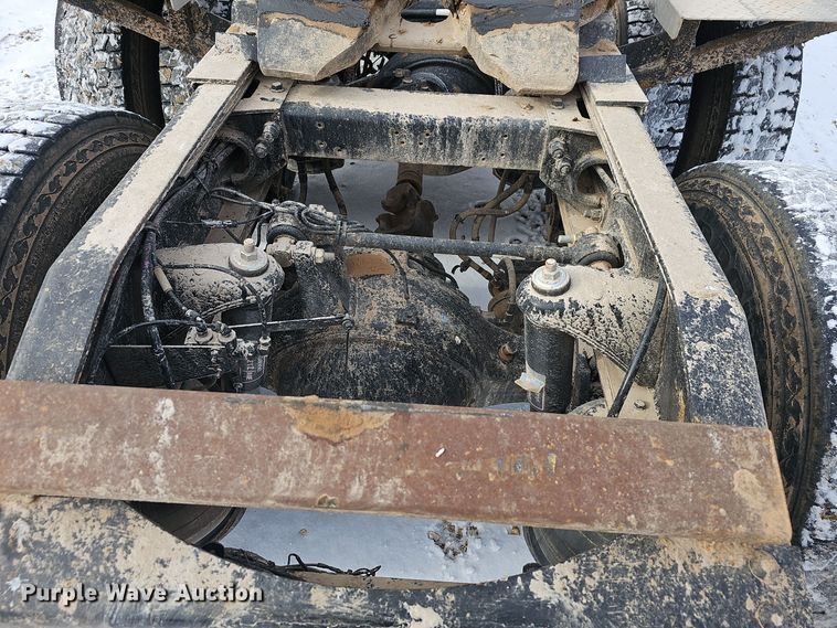 image for item NP9308 1997 Peterbilt 357 semi truck