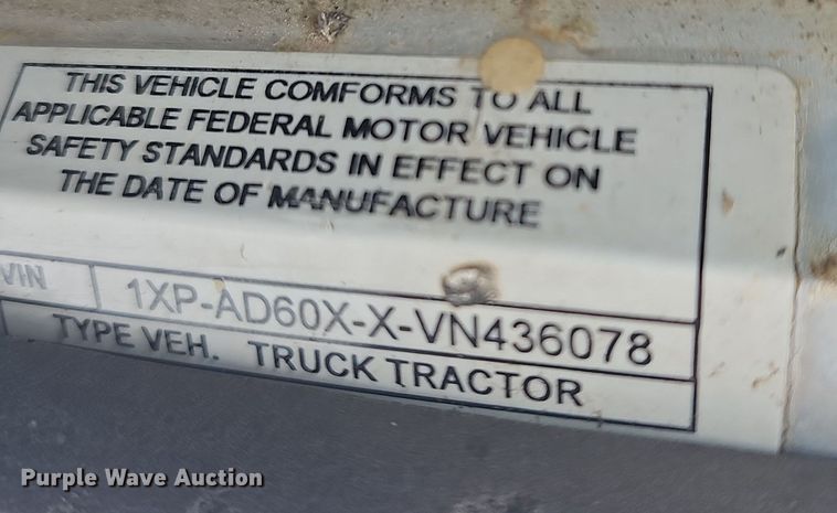 image for item NP9308 1997 Peterbilt 357 semi truck