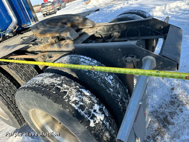 image for item NS9175 2005 Kenworth T600 semi truck