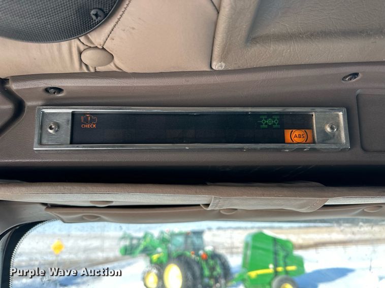 image for item NS9175 2005 Kenworth T600 semi truck