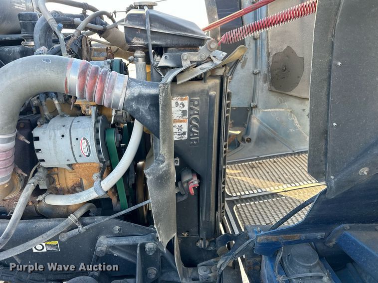 image for item NS9175 2005 Kenworth T600 semi truck