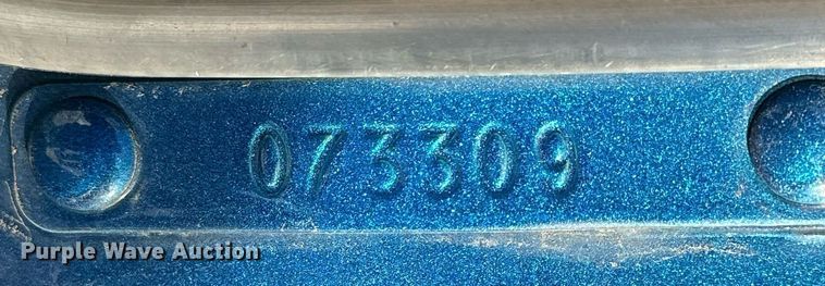 image for item NS9175 2005 Kenworth T600 semi truck