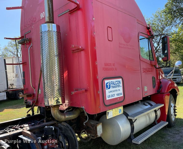 image for item NX9772 2006 Freightliner Columbia semi truck