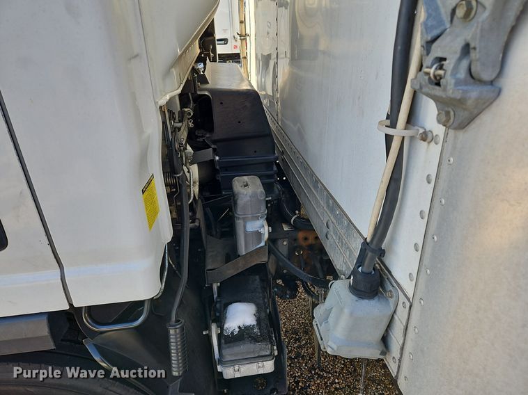 image for item NZ9129 2017 Izuzu NPR  refrigerated truck